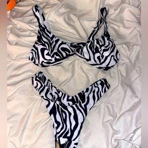 BRAND NEW Zebra print bikini size Medium